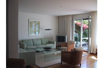 Privatni smještaj Locarno 2